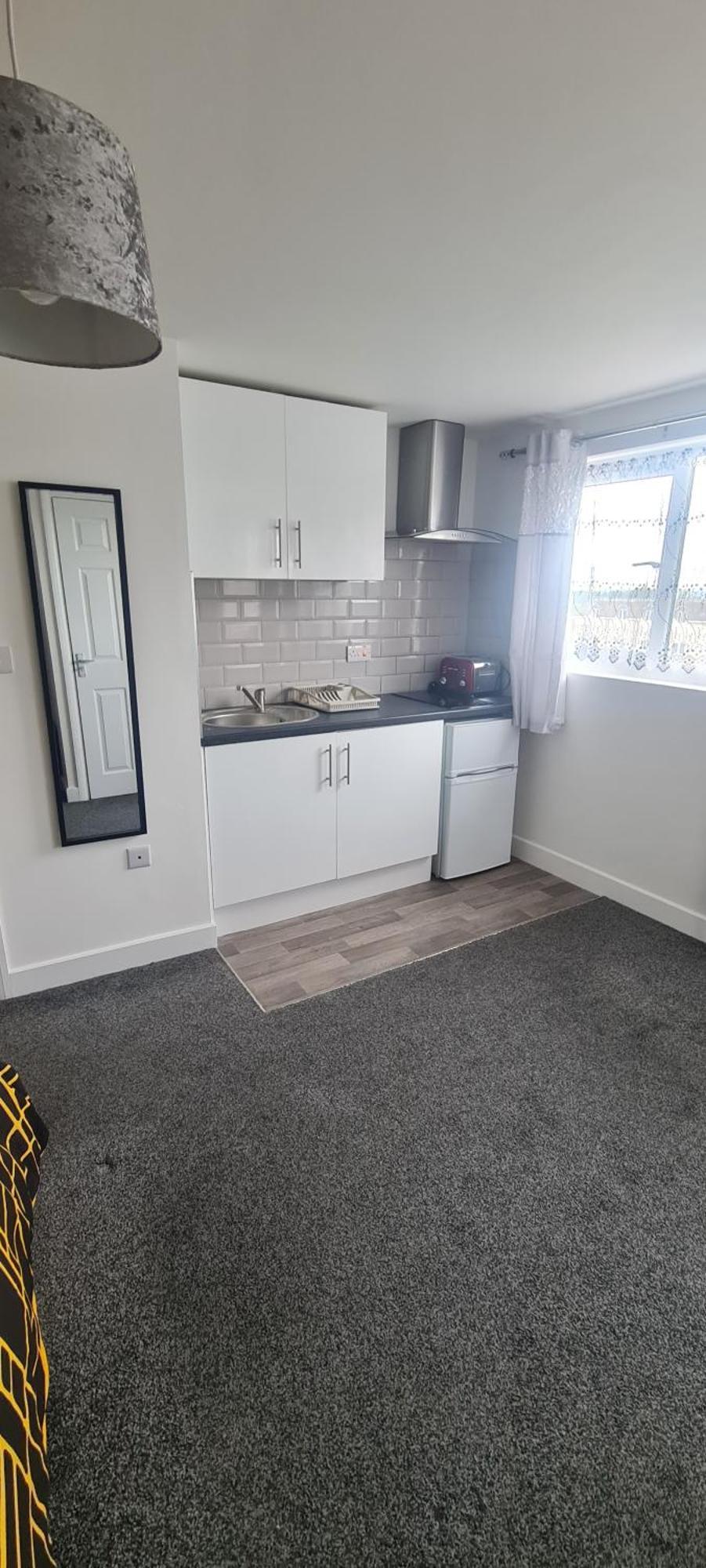 House Share With Few Ensuite Rooms Near Southmead Бристол Екстериор снимка
