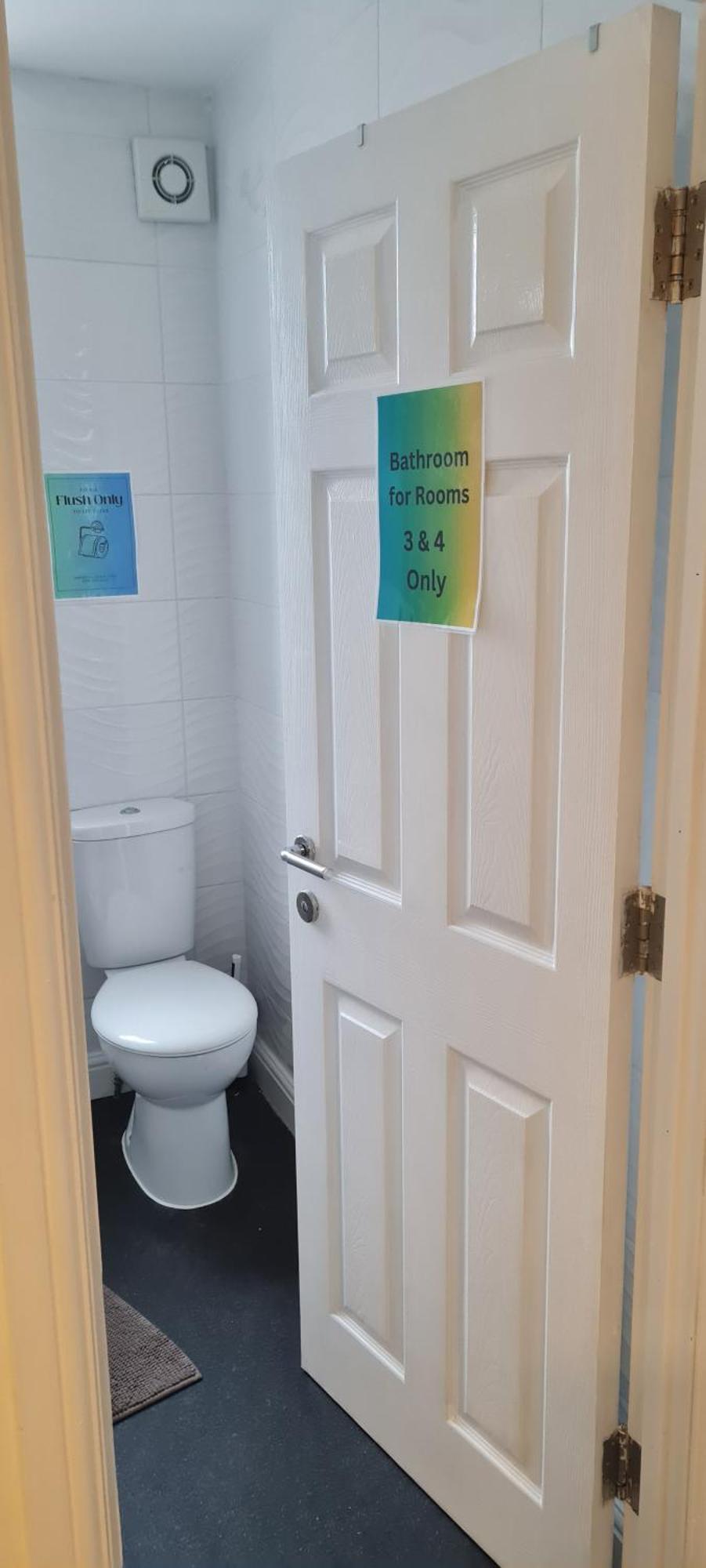 House Share With Few Ensuite Rooms Near Southmead Бристол Екстериор снимка