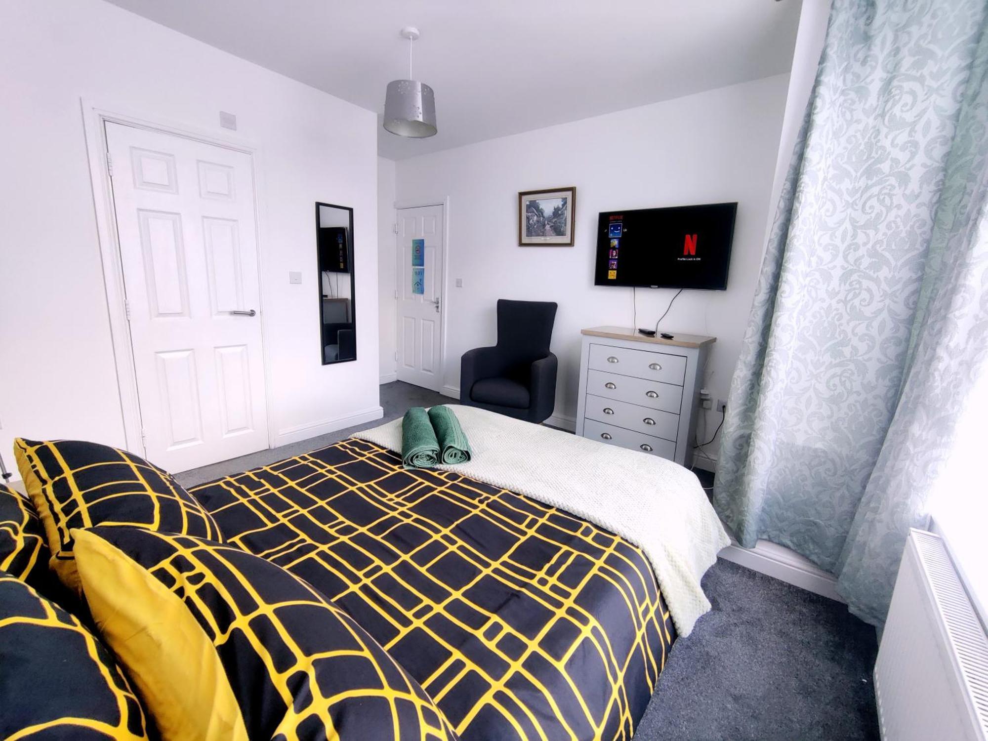 House Share With Few Ensuite Rooms Near Southmead Бристол Екстериор снимка