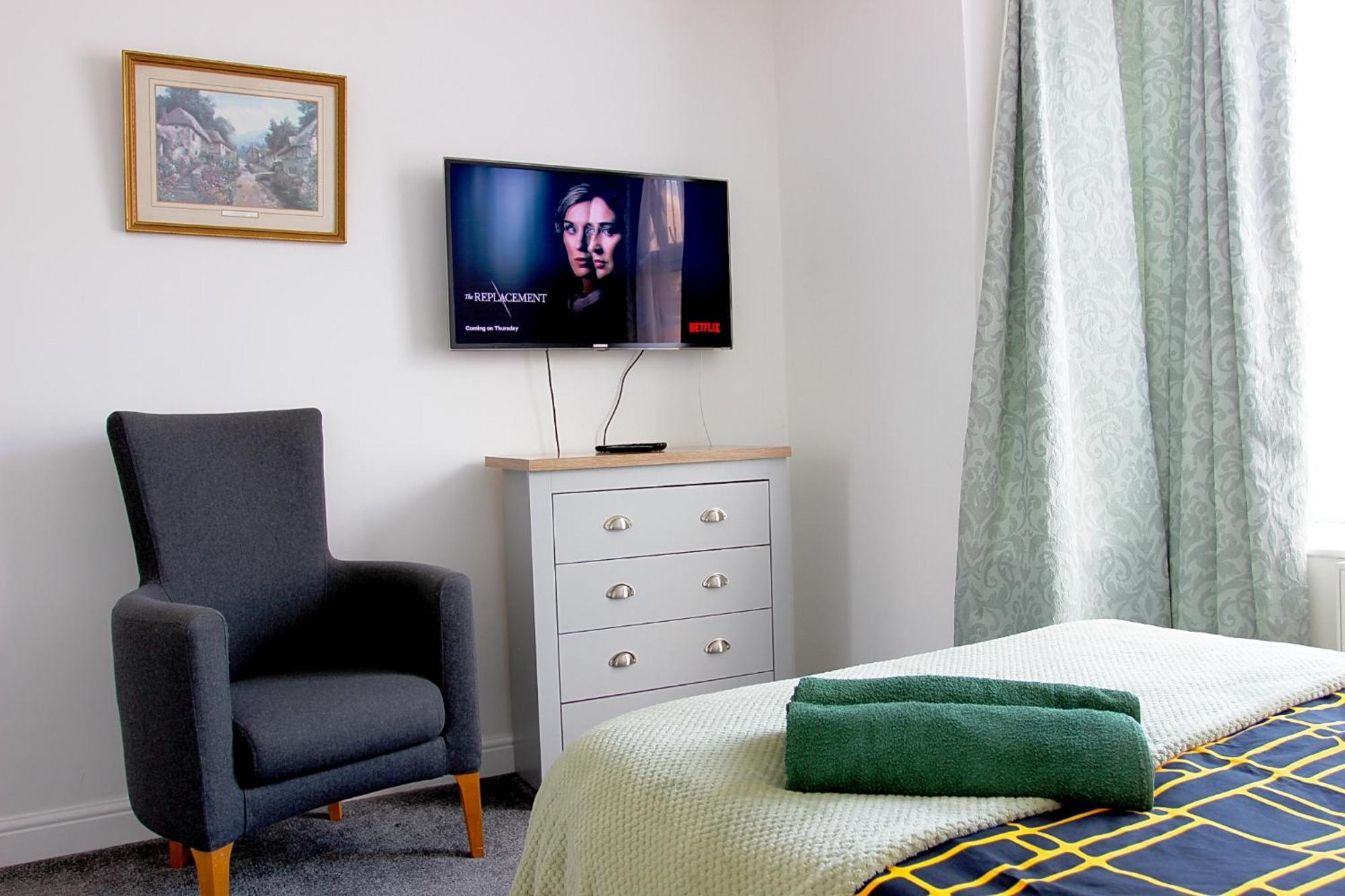 House Share With Few Ensuite Rooms Near Southmead Бристол Екстериор снимка